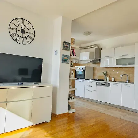 Appartement Stela, 2-bedrooms, Sea View And Parking
