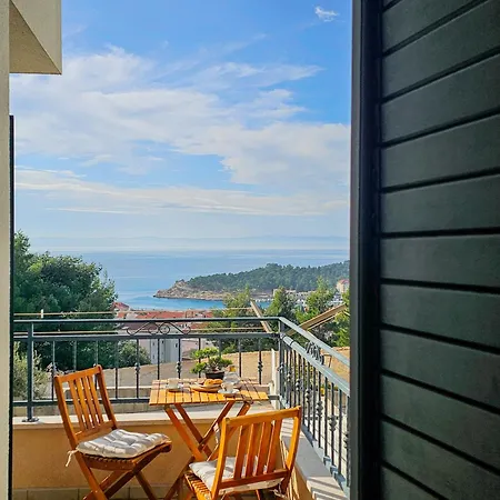 Stela, 2-bedrooms, Sea View And Parking Lejlighed Makarska